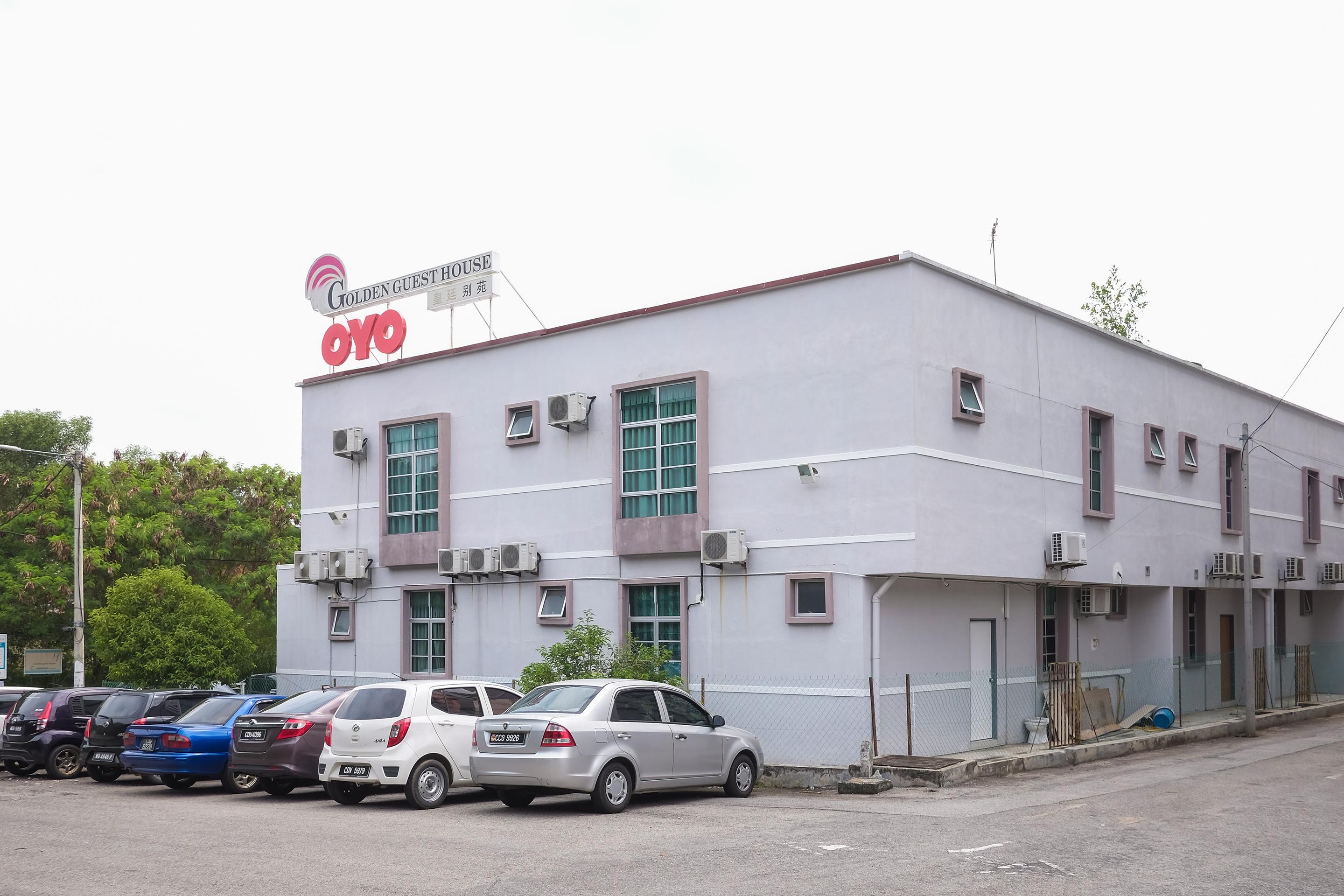 Super Oyo 89930 Golden Guest House Kuantan Luaran gambar
