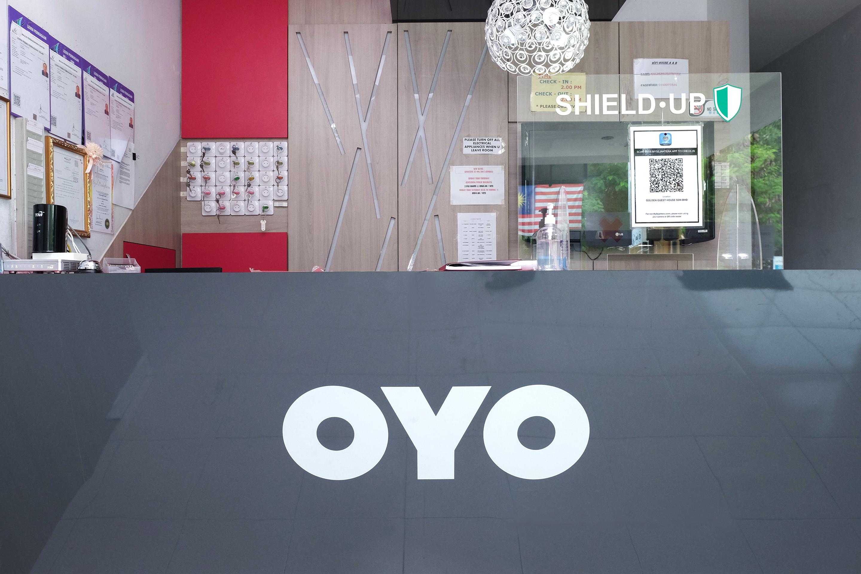 Super Oyo 89930 Golden Guest House Kuantan Luaran gambar