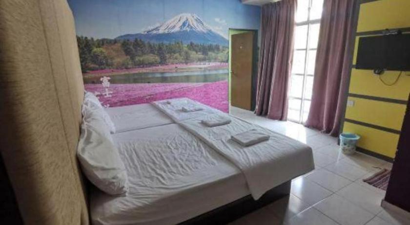 Super Oyo 89930 Golden Guest House Kuantan Luaran gambar