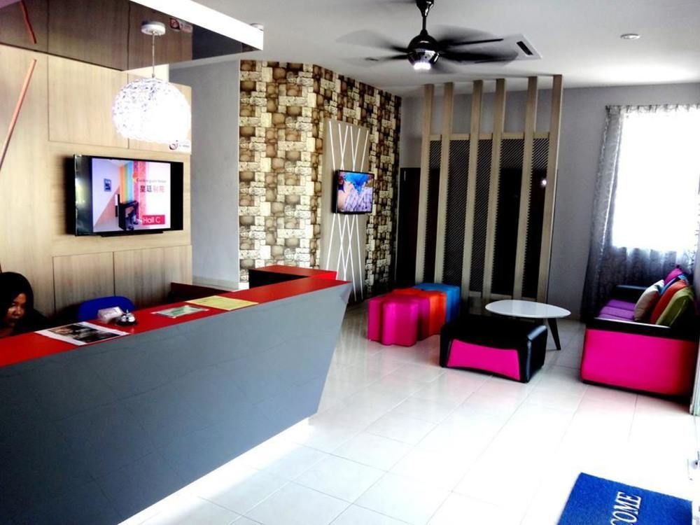Super Oyo 89930 Golden Guest House Kuantan Luaran gambar