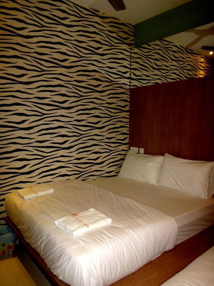 Super Oyo 89930 Golden Guest House Kuantan Luaran gambar